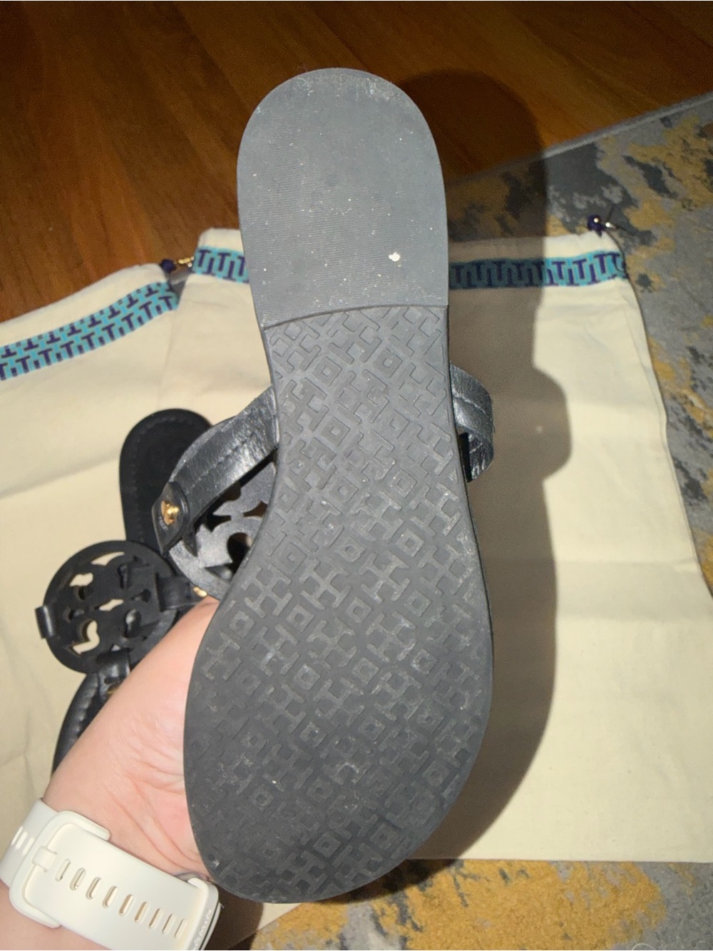 Tory Burch Black Miller Leather Logo Thong Sandals - Picture 6 of 7